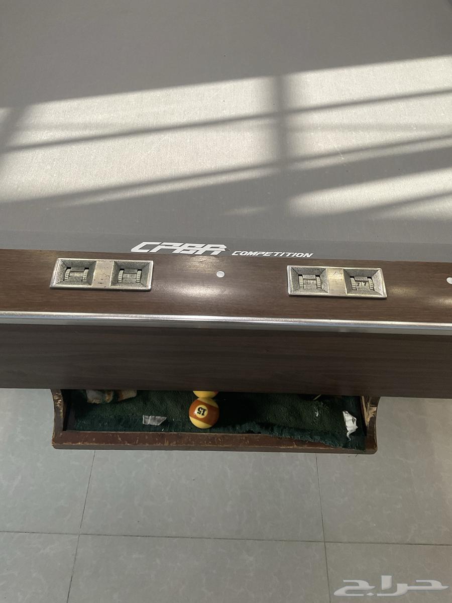 Billiard table64520346817283111