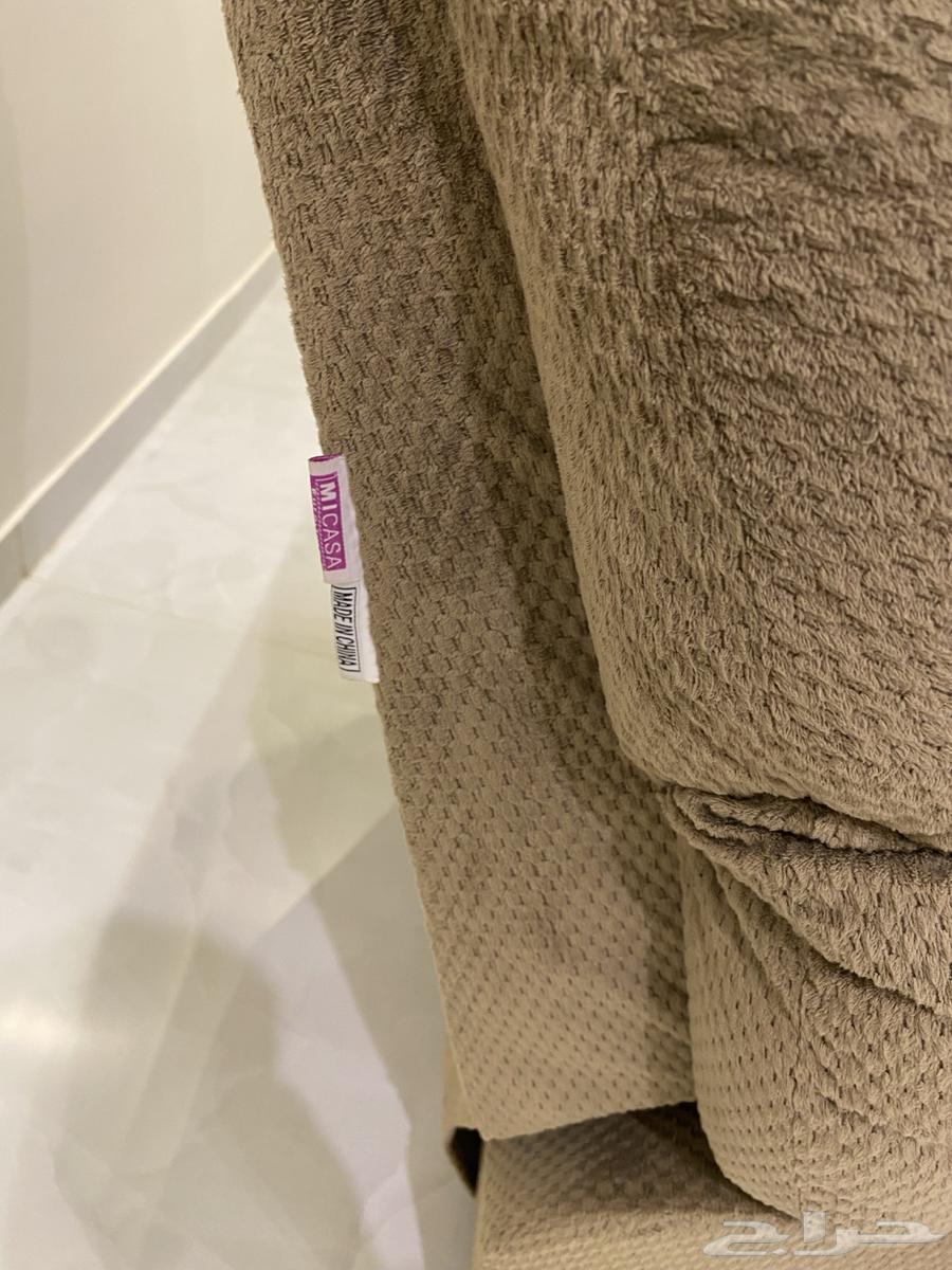 للبيع   كنب بحالة ممتازة64523880252291112