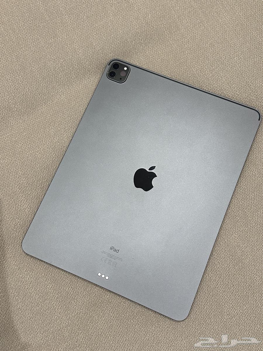 iPad with keyboard64525414294530110