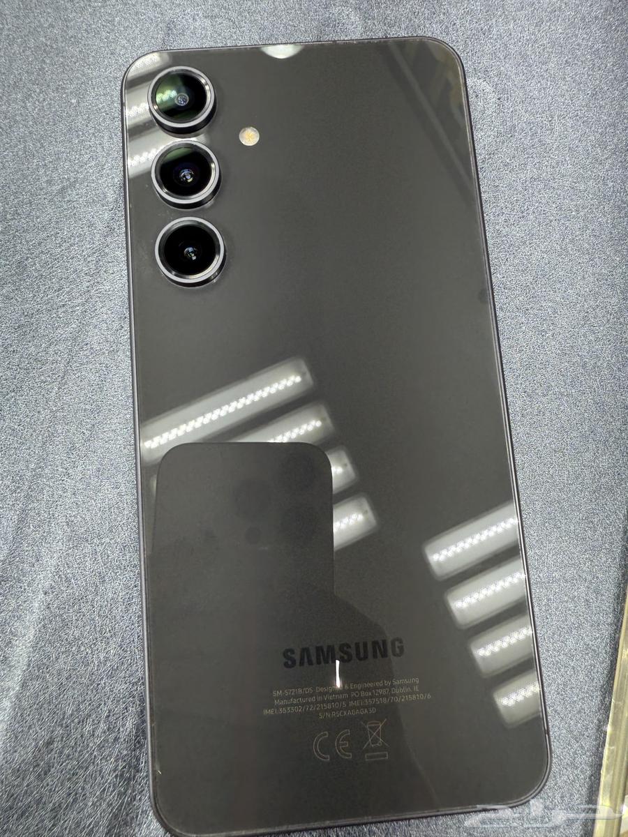 للبيع جوال  Galaxy S24 FE64526286443905114