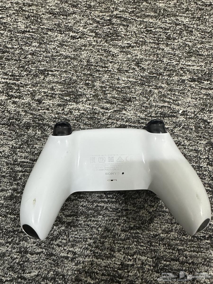 يدة سوني فايف للبيع نظيفة الموقع عرعر64522964252161111