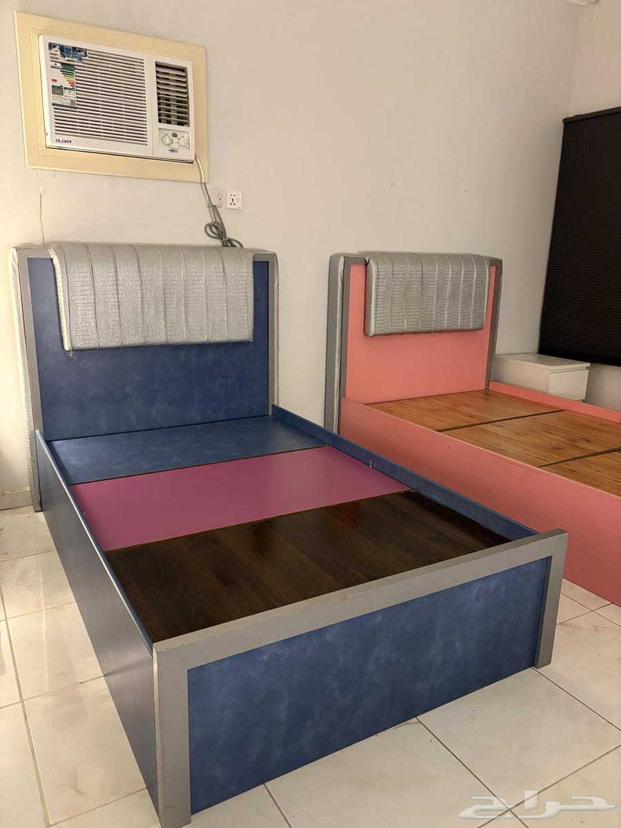 Two beds with mattresses for urgent sale64519497613443114