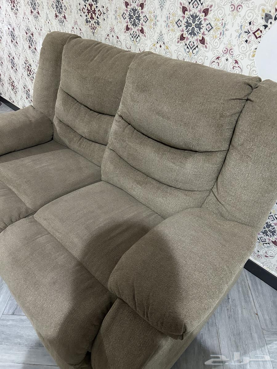 Ashley sofa with invoice, very clean, three pieces: two-seater, three-seater and single64519807901570111