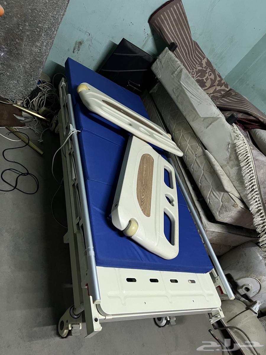 سرير طبي كهربائي64522528546947110