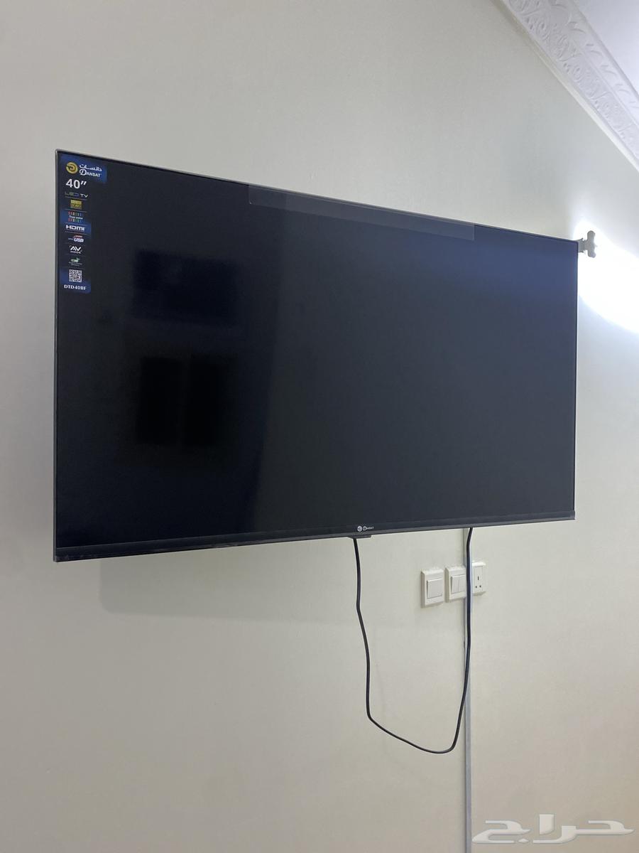 40-inch screen, very clean and minimal use64523837922819110