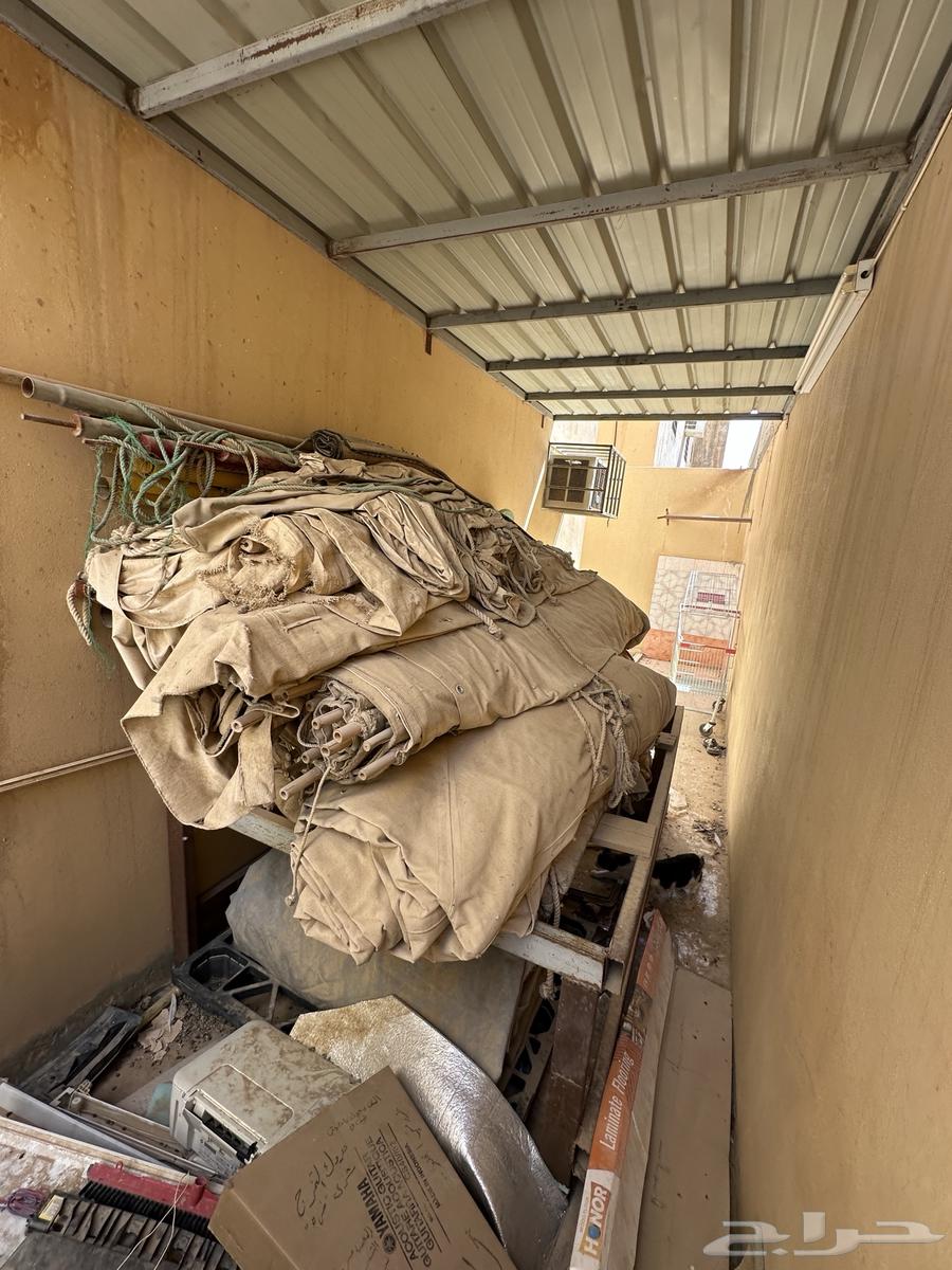 Tents, Generators, and Water Bowls64522033557507110