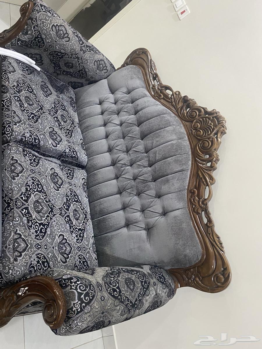 كنب للبيع بحاله جيده64524462339842111