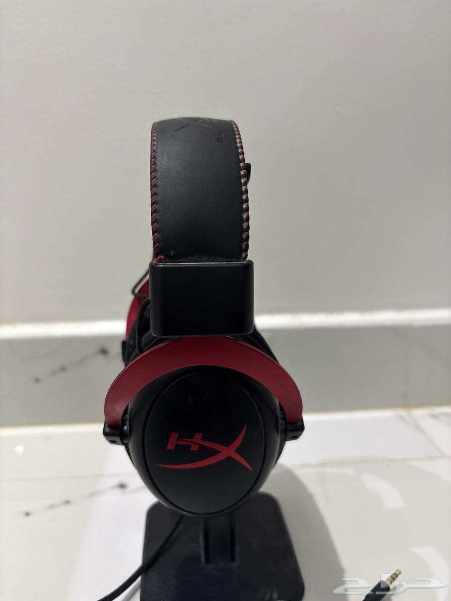 سماعه هايبر اكس للبيع 156 حقات الأذن جديده مع الستاند بعشر64519525885697111