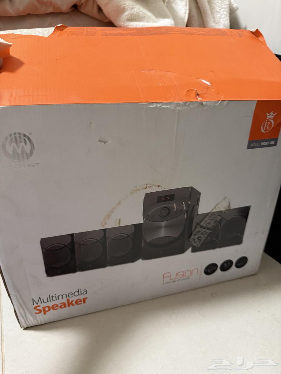 Microdigit (theater) headphones consisting of five headphones and attached to their box64525345122819110