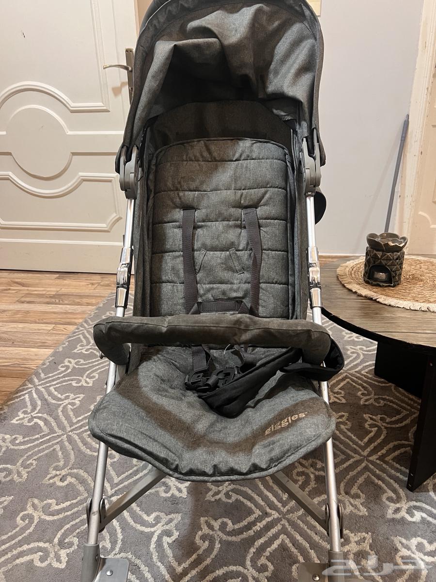 عربة اطفال وثلاجة صغيرة للبيع64525939960579110