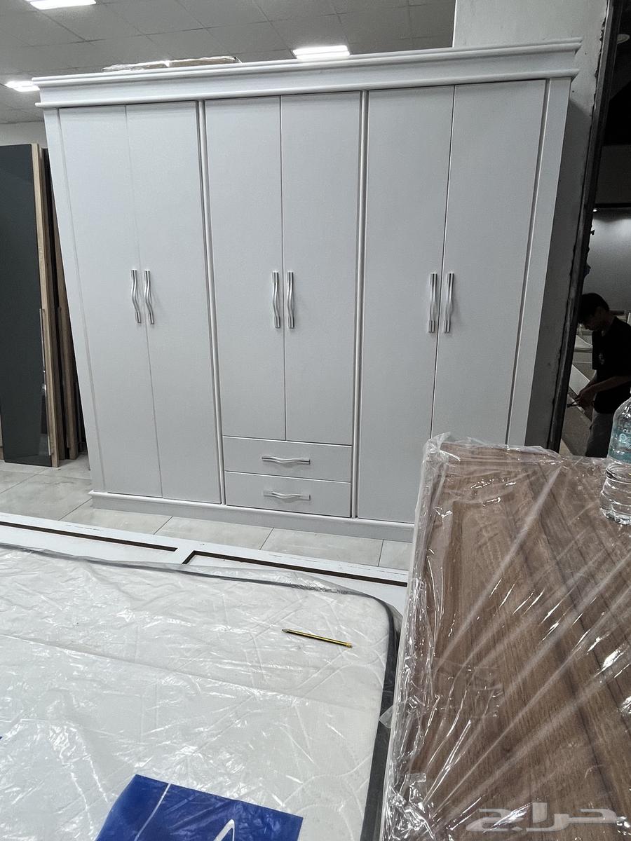 دولاب و غرفة نوم مستعمل نظيف للبيع64521667017090110