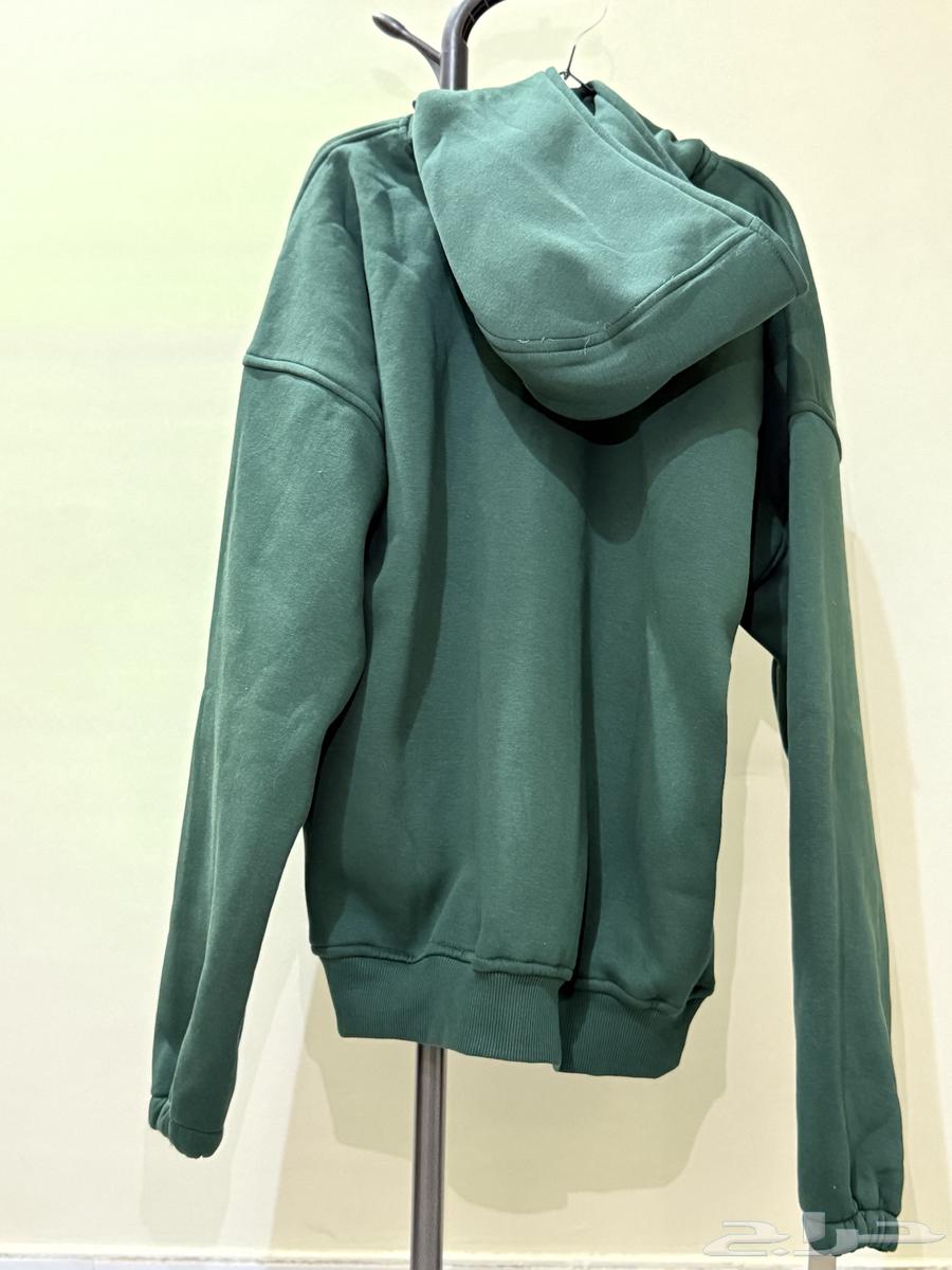 ملابس هوديات 4 تصاميم وتيشيرت تصميم واحد64519384516482113