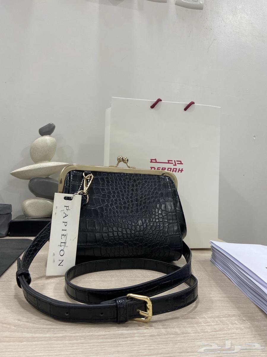 حقيبه ماركه ممتازه وسط مشتراه من درعه والله جديده ماستخدمت64523752851714111