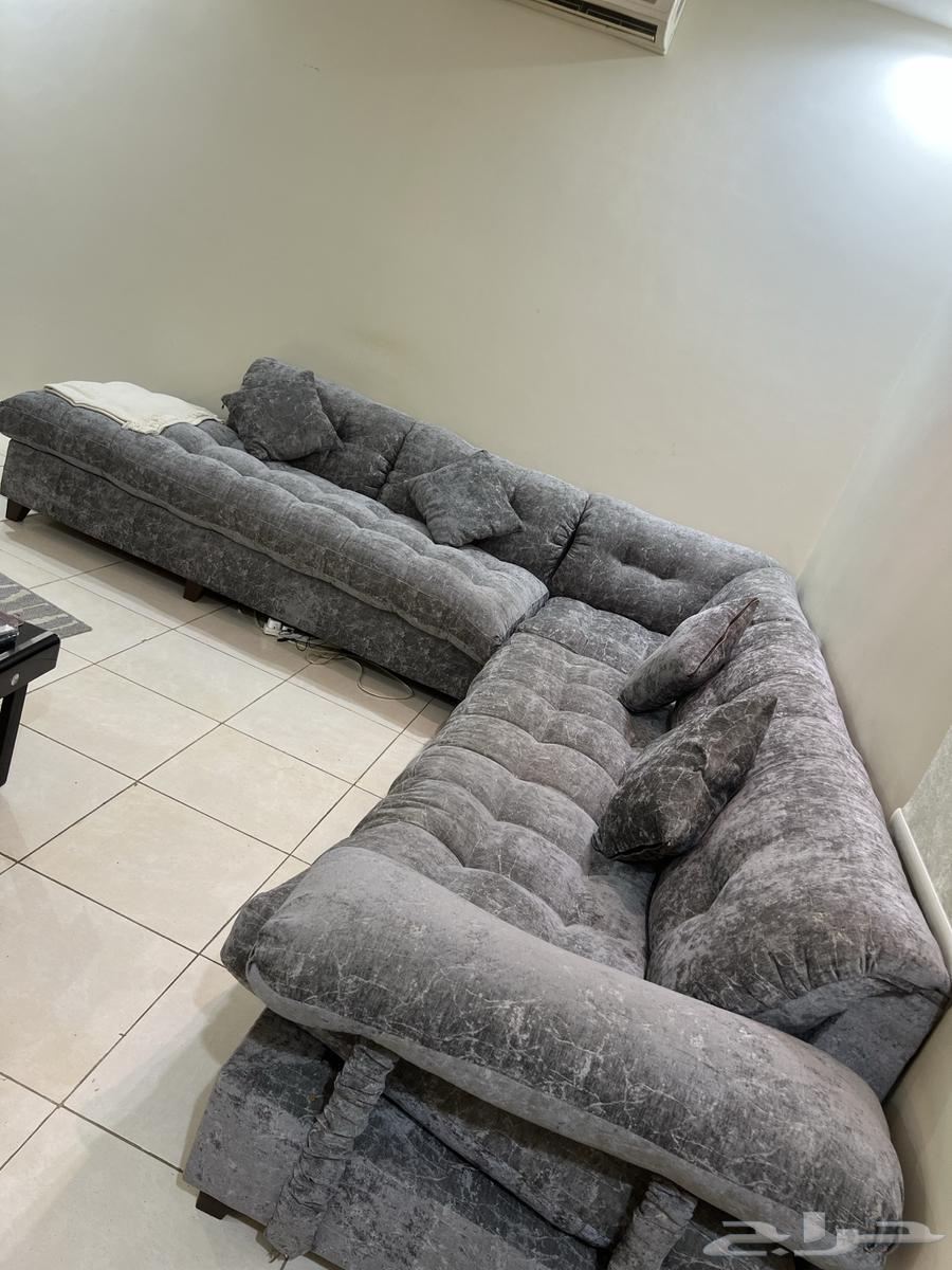 Almost new corner sofa used for seven months, purchased for over two thousand64519807909379110