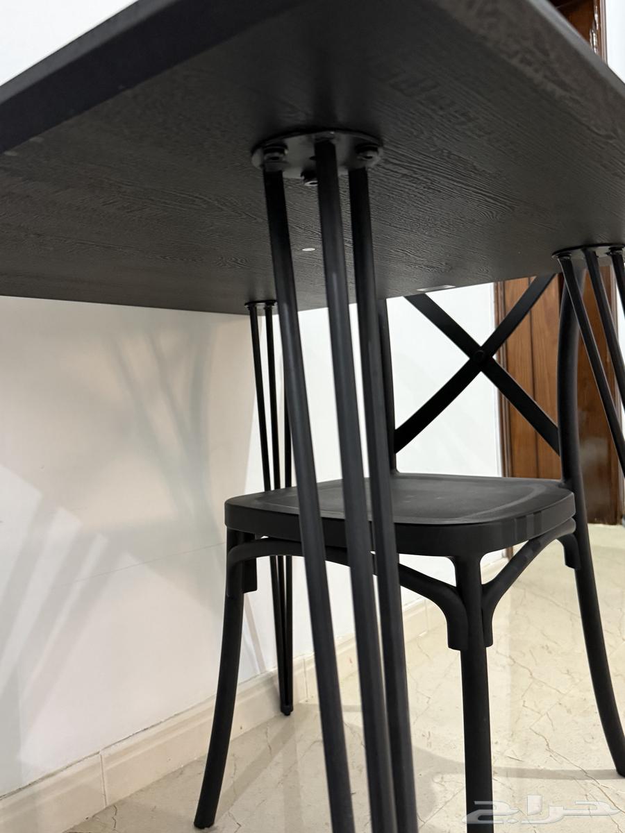 Dining table with 2 chairs64526912565249112