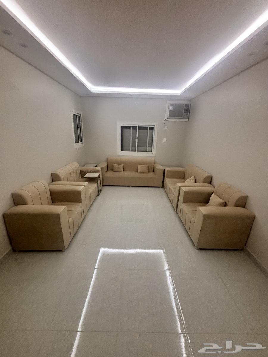 كنب نظيف للبيع ل9اشخاص64526884724737110