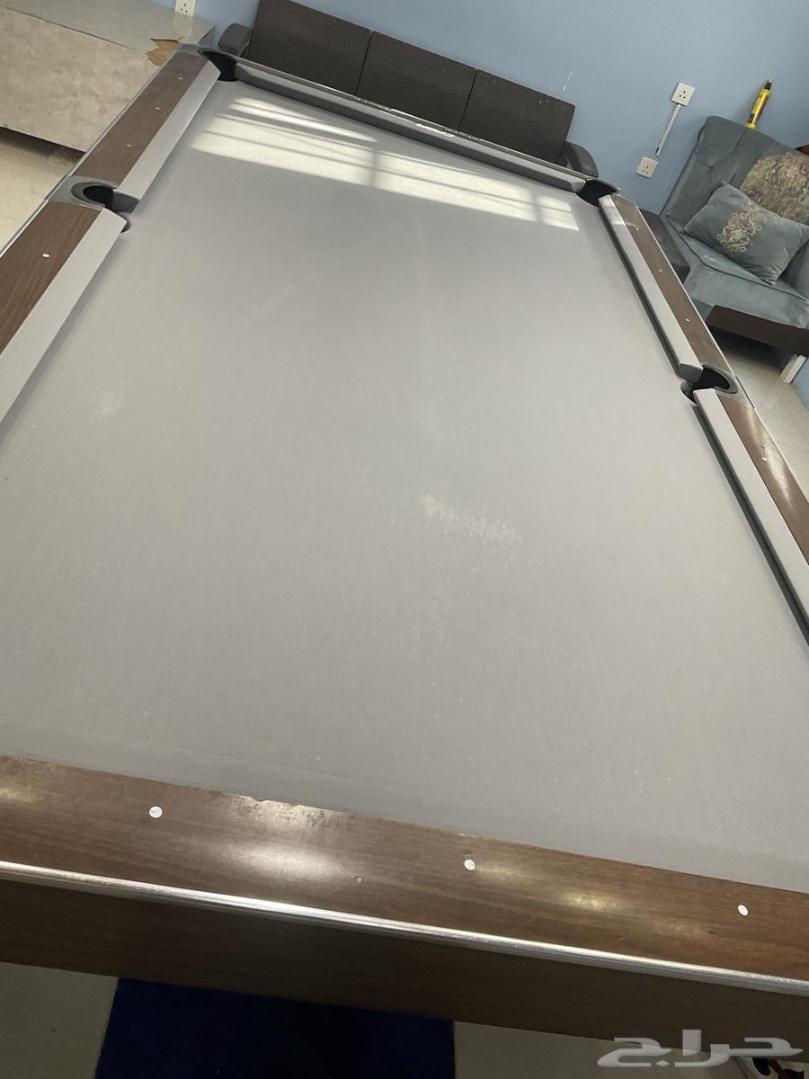 Billiard table64520346817283110