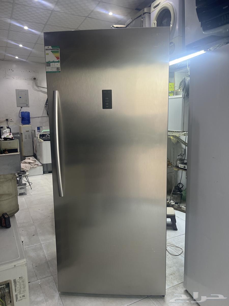 للبيع ثلاجه نظفيه باب واحد كبيره64524083766017110