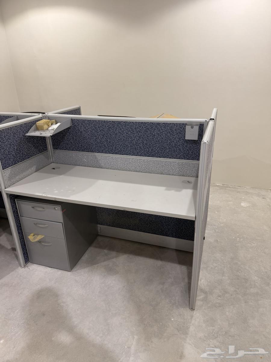 وحدة عمل مكتبيه مستخدم للبيع64523569895809111