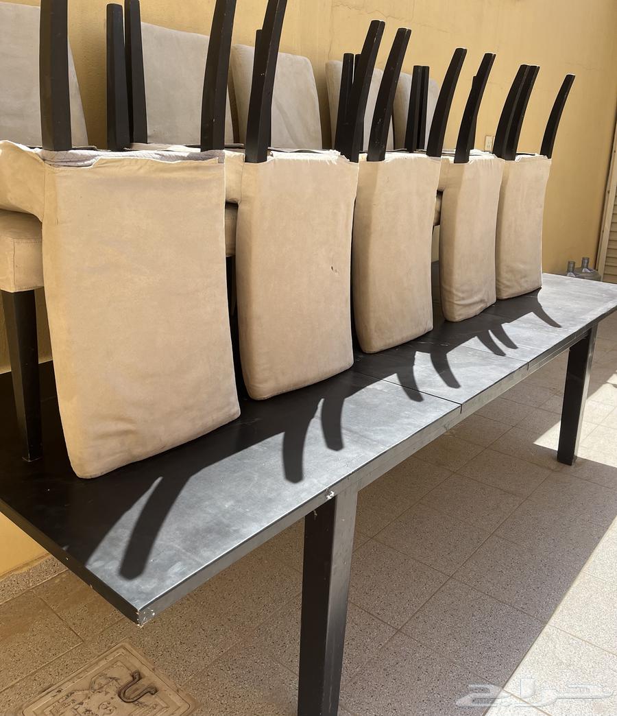 Dining table with chairs and buffet, 10 chairs64523034152195113