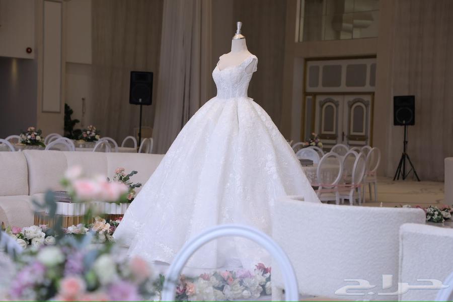 فستان عروسه 9000 ريال قابل للتفاوض64522145479939111