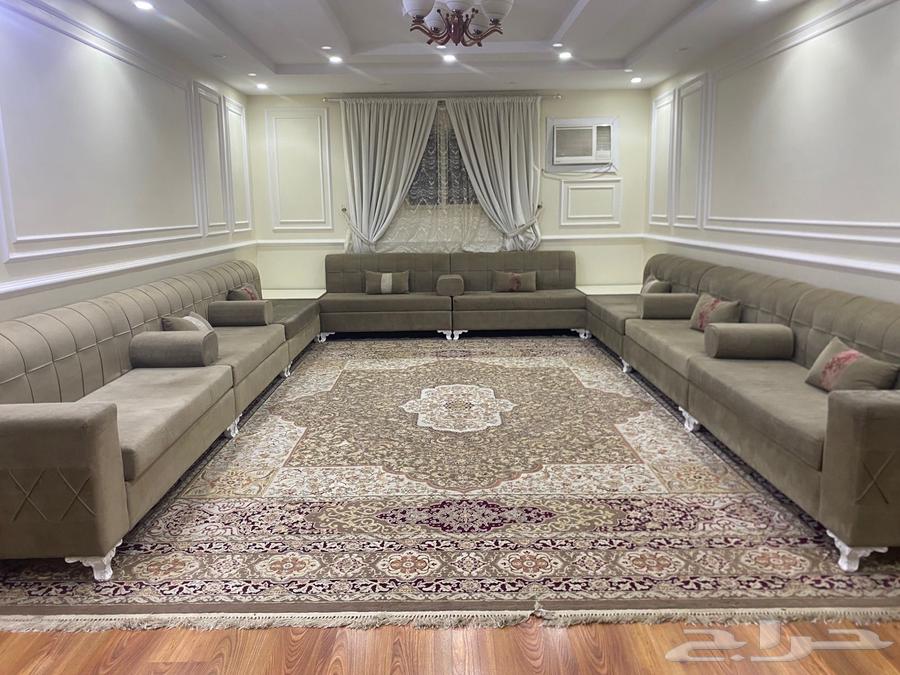 Clean used sofa64523090479874112