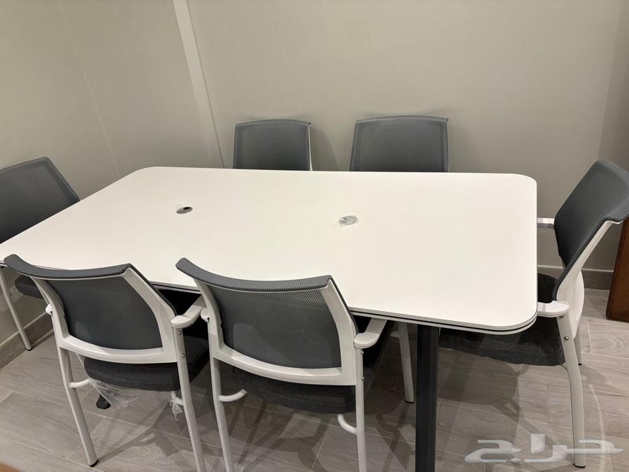 طاوله اجتماع ومكاتب للبيع في جدة64521625340675112