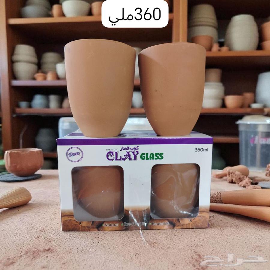 Ceramic cups in different shapes64527770837379114