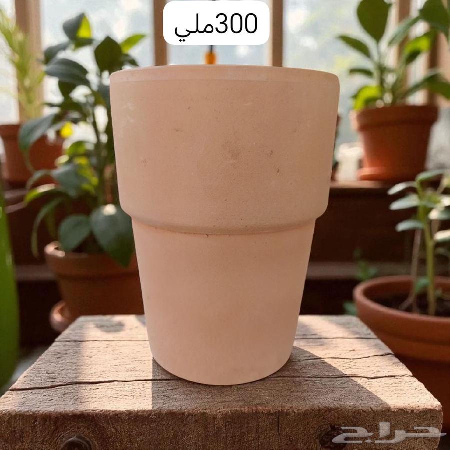 Ceramic cups in different shapes64527770837379110