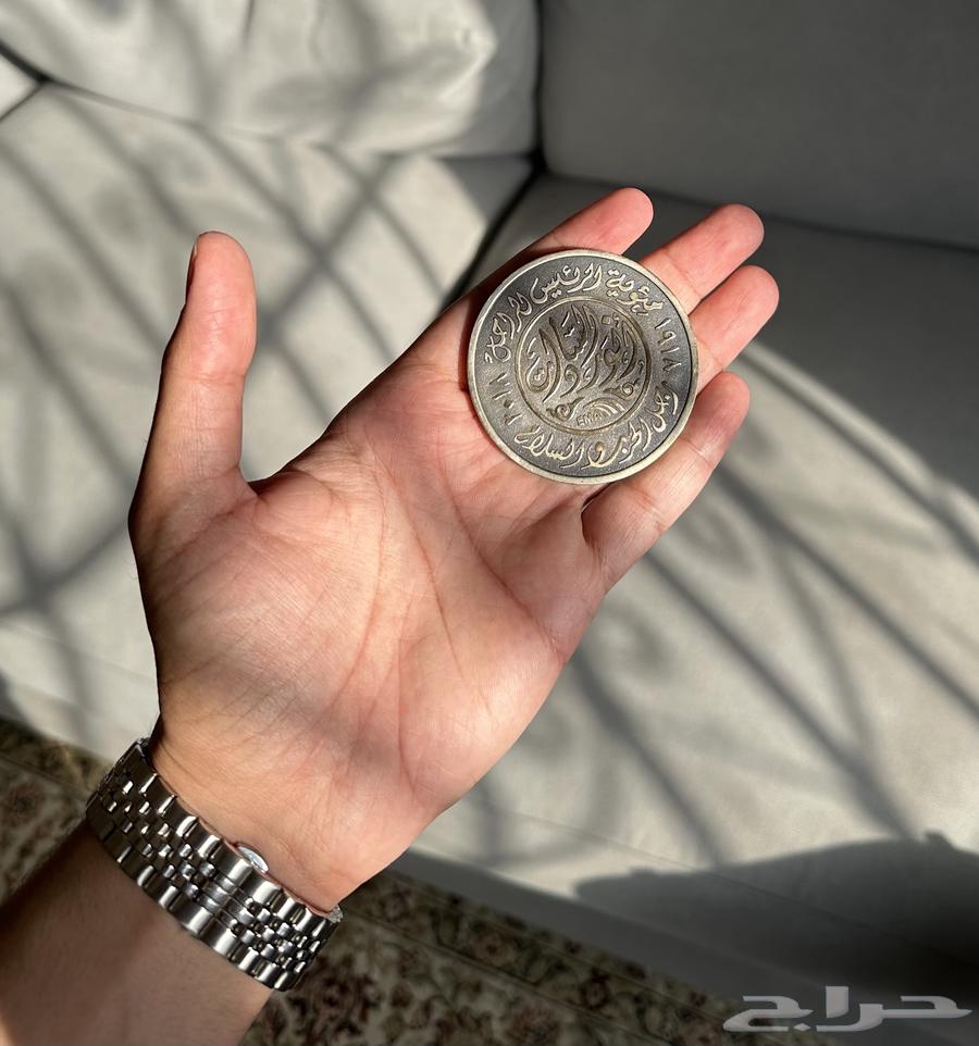 مسكوكة تذكارية للرئيس الراحل أنور السادات ( تم البيع )64525939914371112