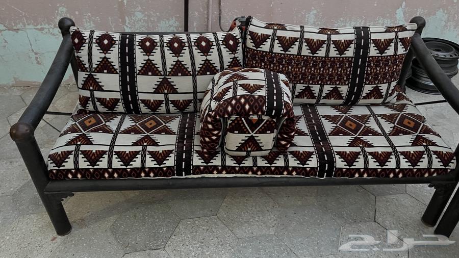 كراسي و مساند للبيع64524448282755110