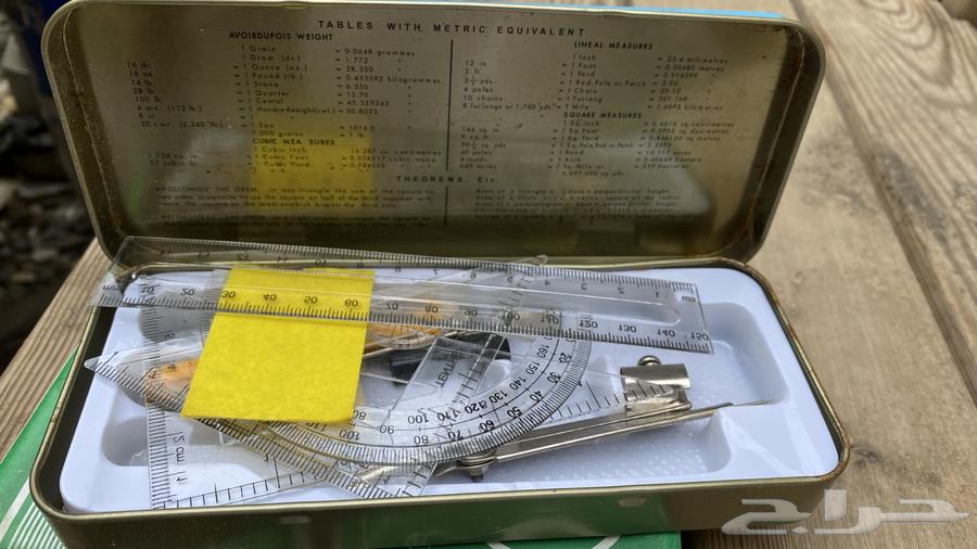 علبة أدوات الهندسه قديمه ودله رسلان الأصلي نضيف64522907768961113