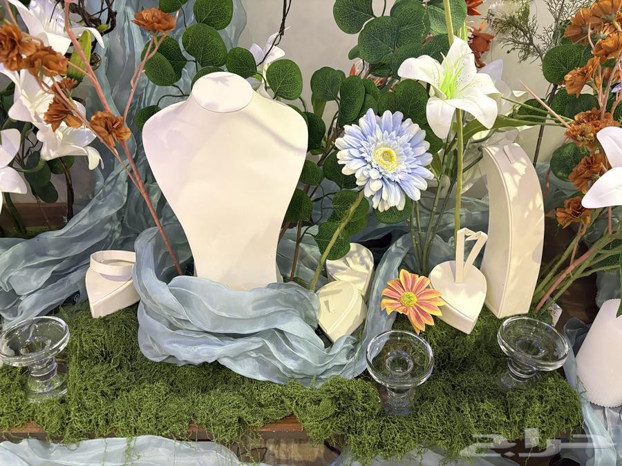 Mesh table64527039023747111