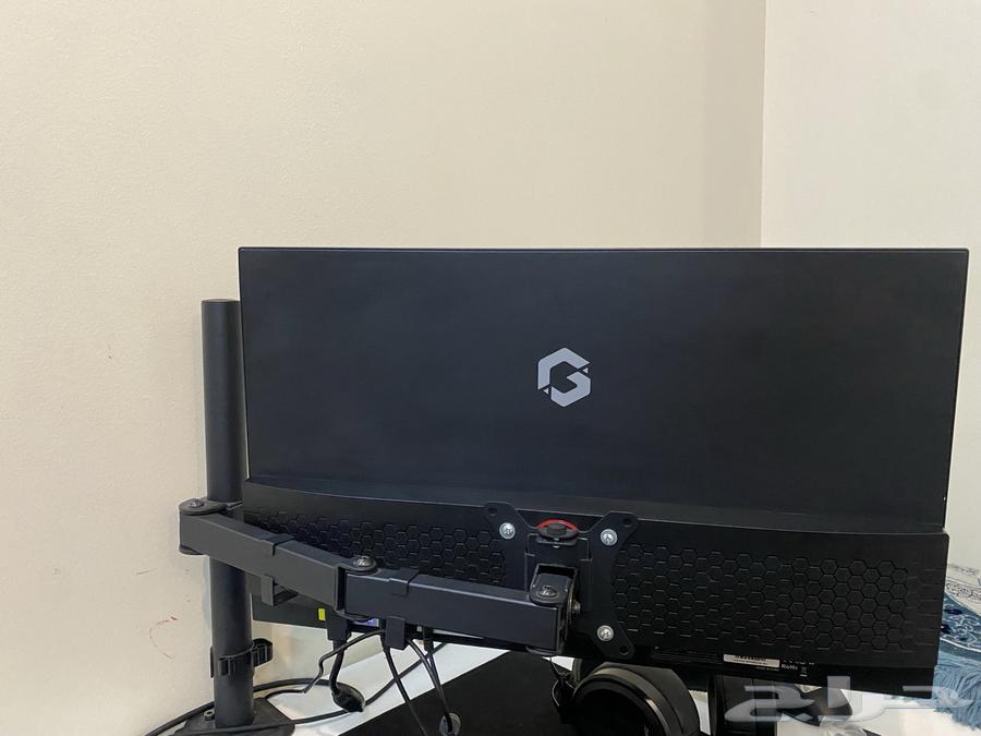 Xbox Series S and gaming monitor for sale, unreal price64526856498177113