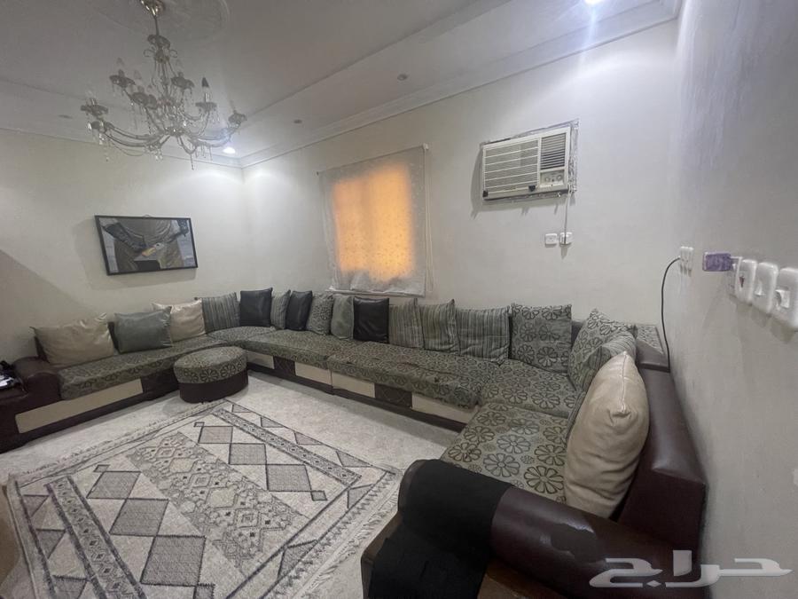 طقمين كنب مجلس وكنب صالة مستعمل 250  بشرط يشيل عاجل64522401465603110