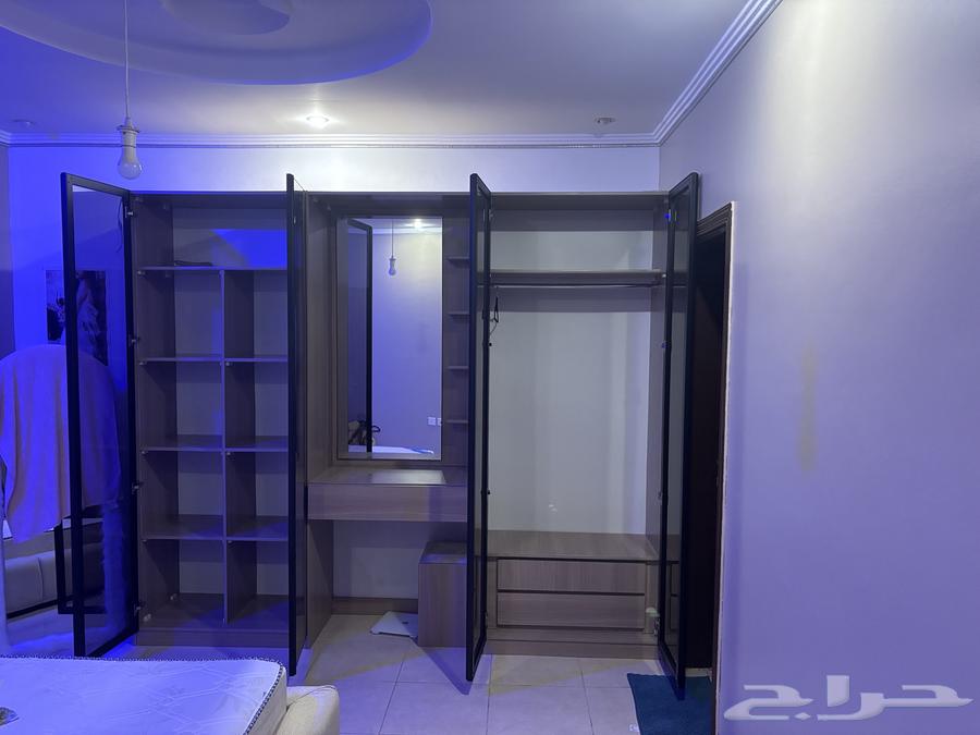 دولاب كامل بأنوار ليد64525718838915110