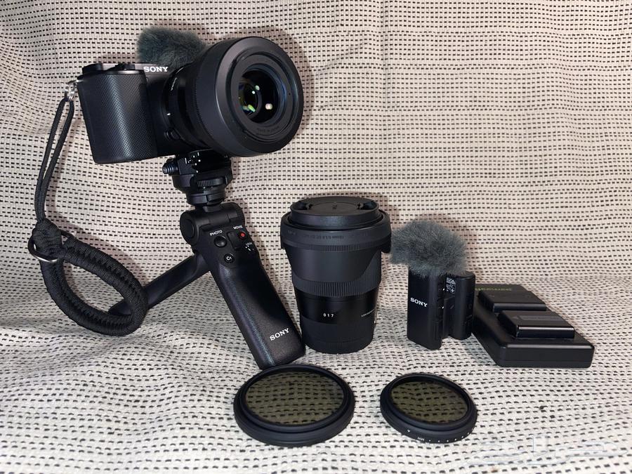 كاميرا سوني zve10 مع عدسات سيجما64519271817218110