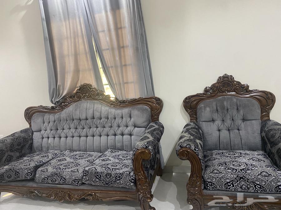 كنب للبيع بحاله جيده64524462339842112