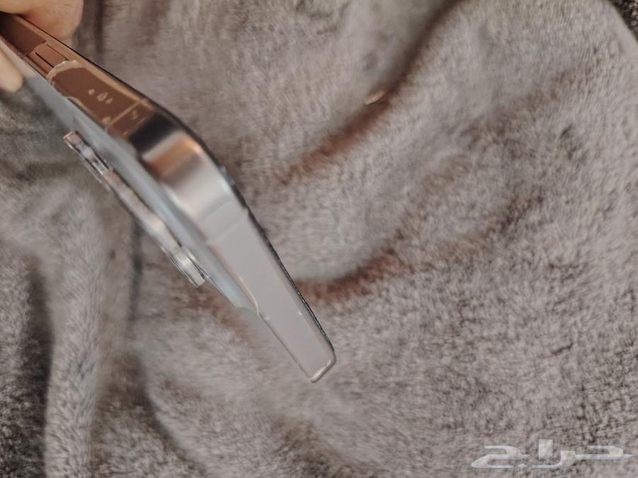 iPhone 15 Pro Max 25664520432105858111