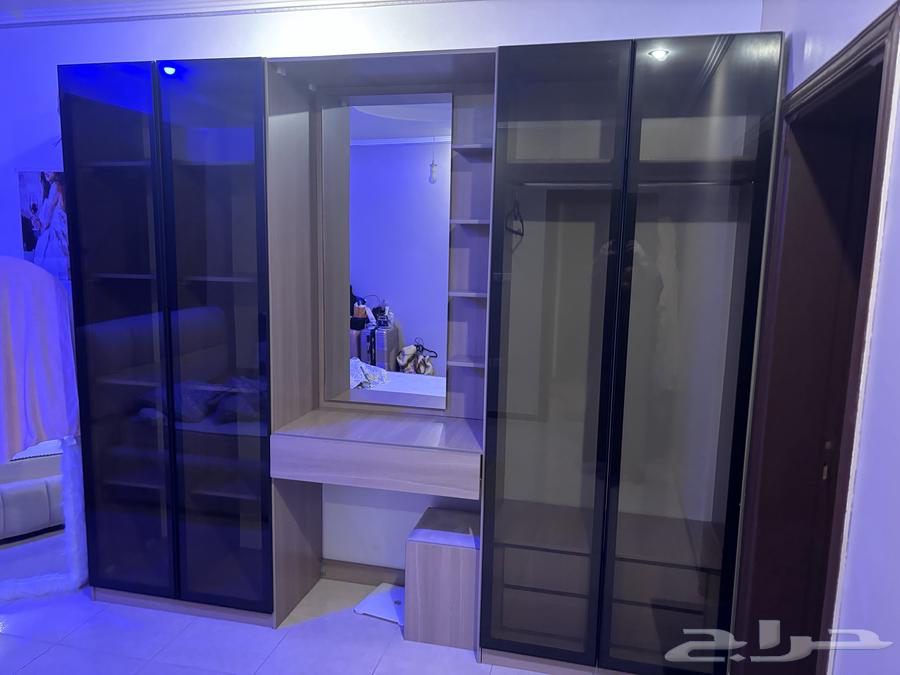 دولاب كامل بأنوار ليد64525718838915112