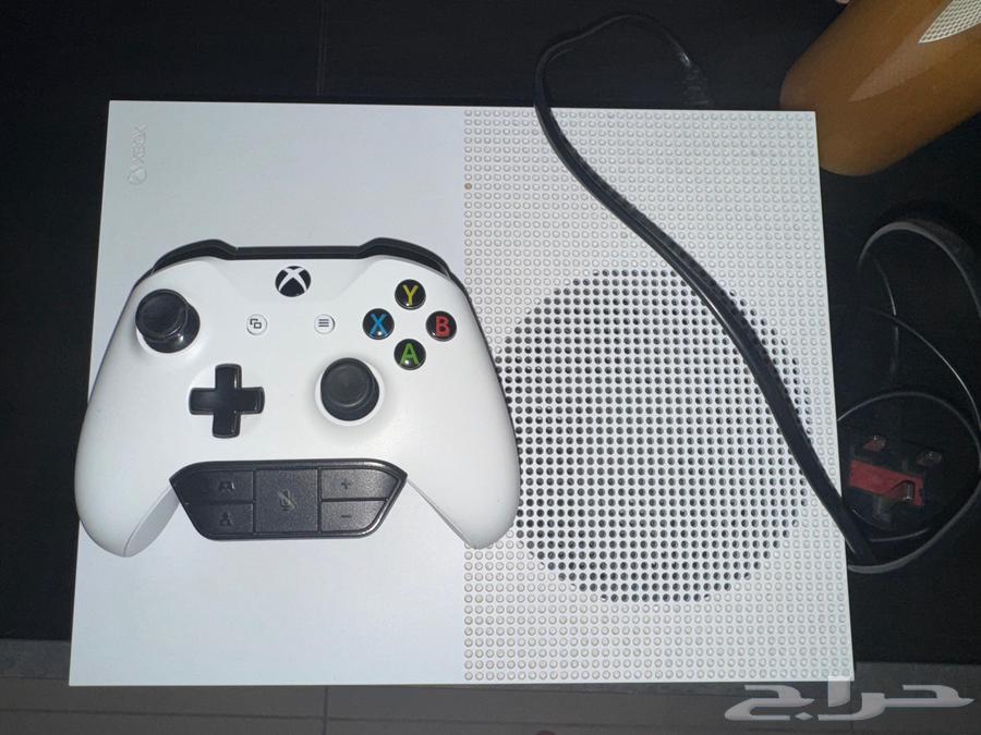 اكس بوكس ون اس شبه جديد64522005538819110