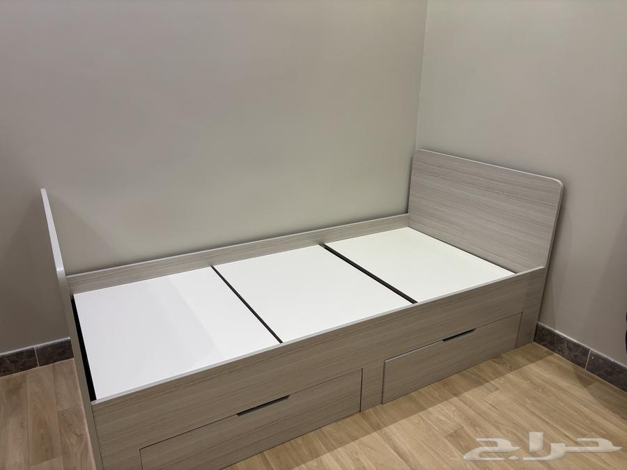 Bed with drawer64519667050371110