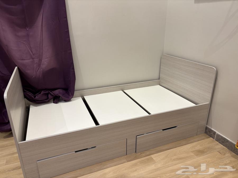 Bed with drawer64519667050371111