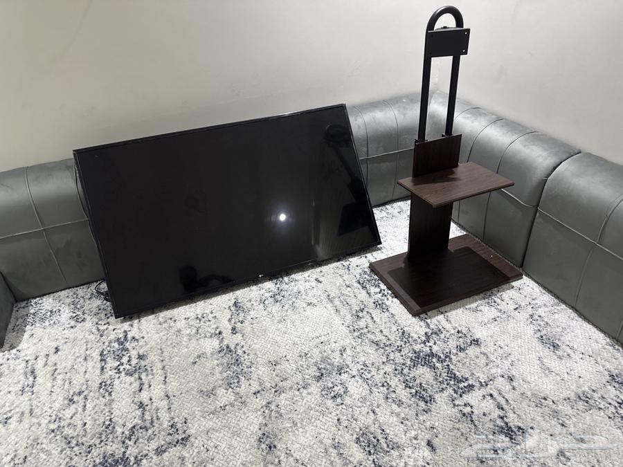 I have two screens and a stand64526870770947111