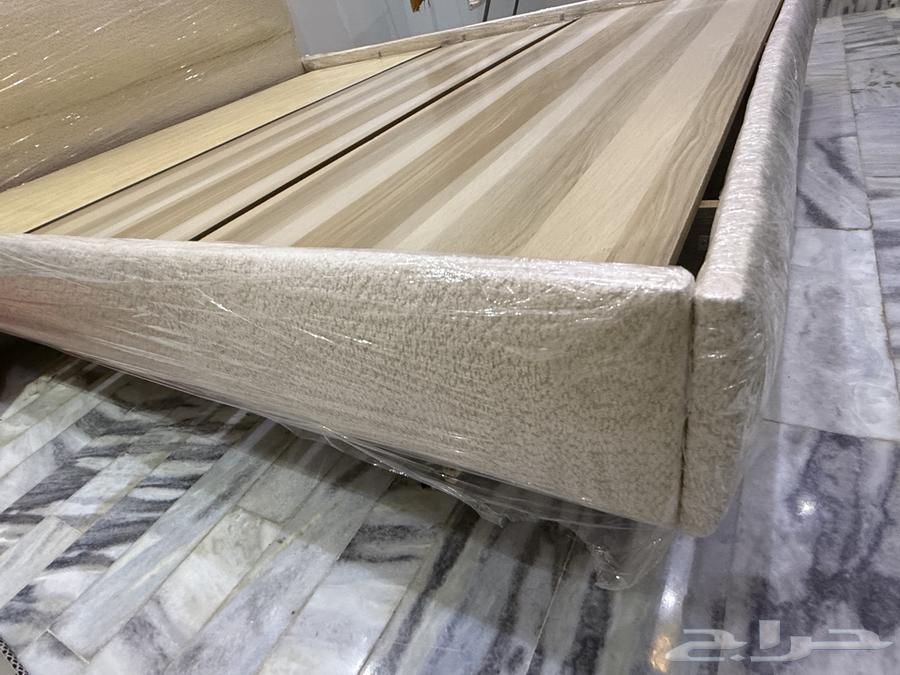 سرير 200 180 لم ييتم الاستعمال جديد ونظيف سبب البيع كبير64525704727170113