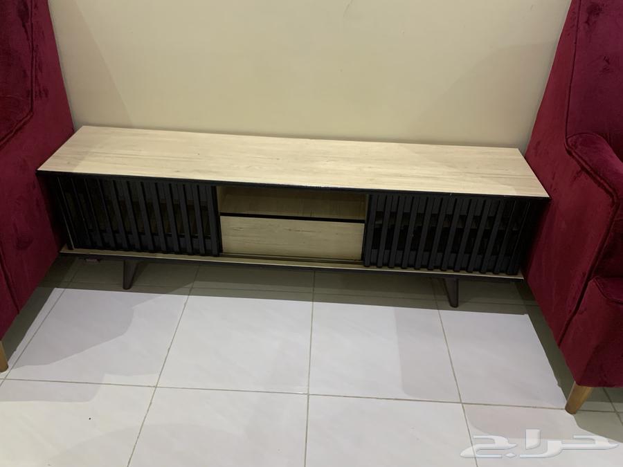 Table64519045672835111