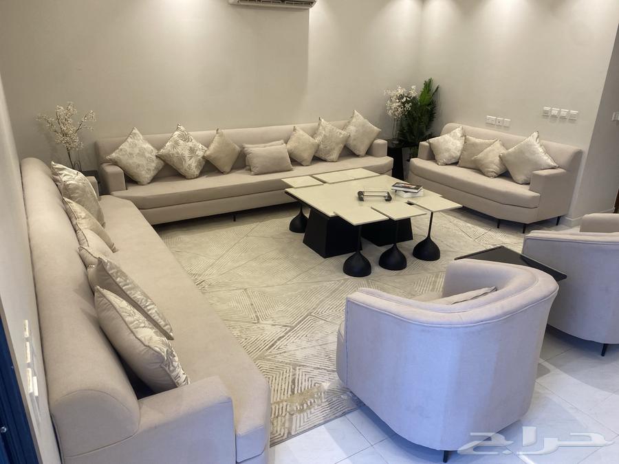 كنب جديد خالي من الكسور و طاولات64523991850499112