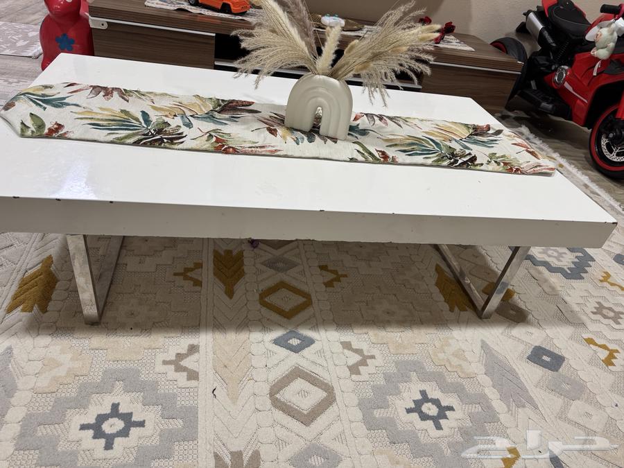 طقم مجلس بحاله جيده 11 فرد وسفره 6 كراسي وطاوله مجلس64521709403395113