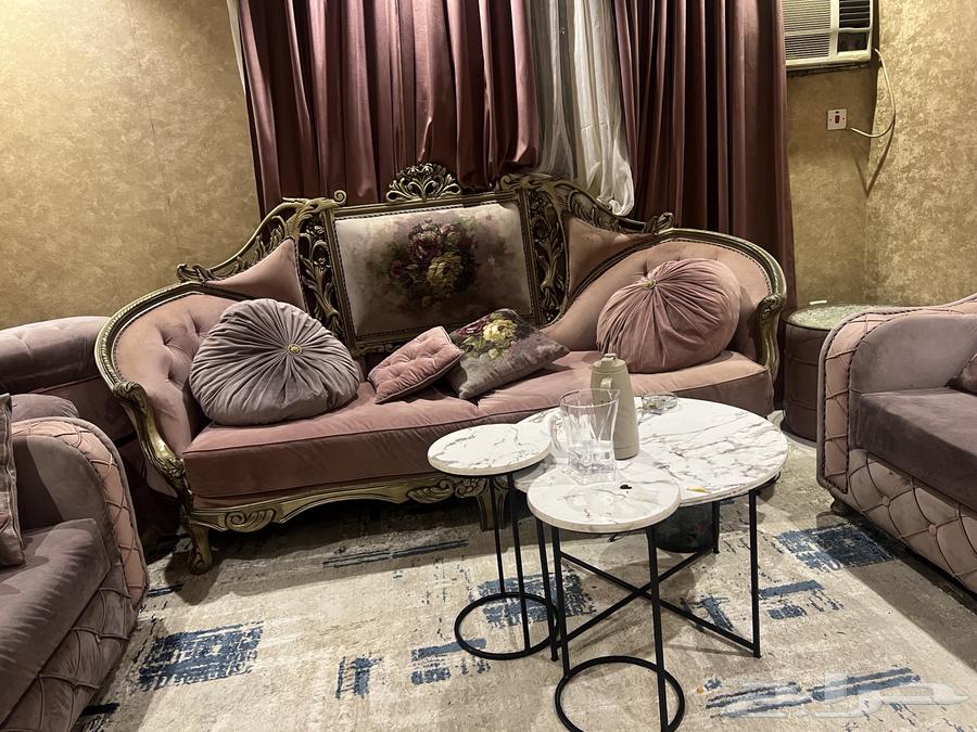 3 luxurious sofas, two decorative pieces for a small seating area64519766094722113