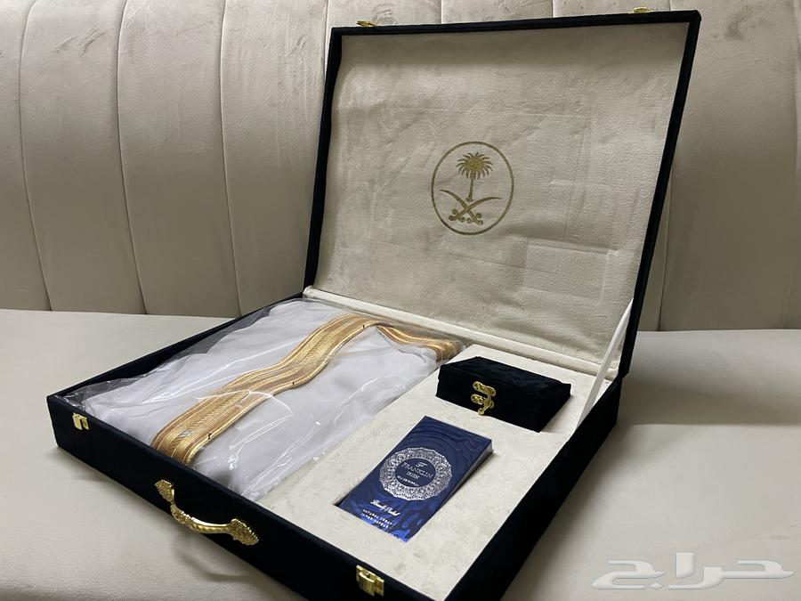 بكس للبيع عطر   عود   بشت اتواصل خاص64525801405826111